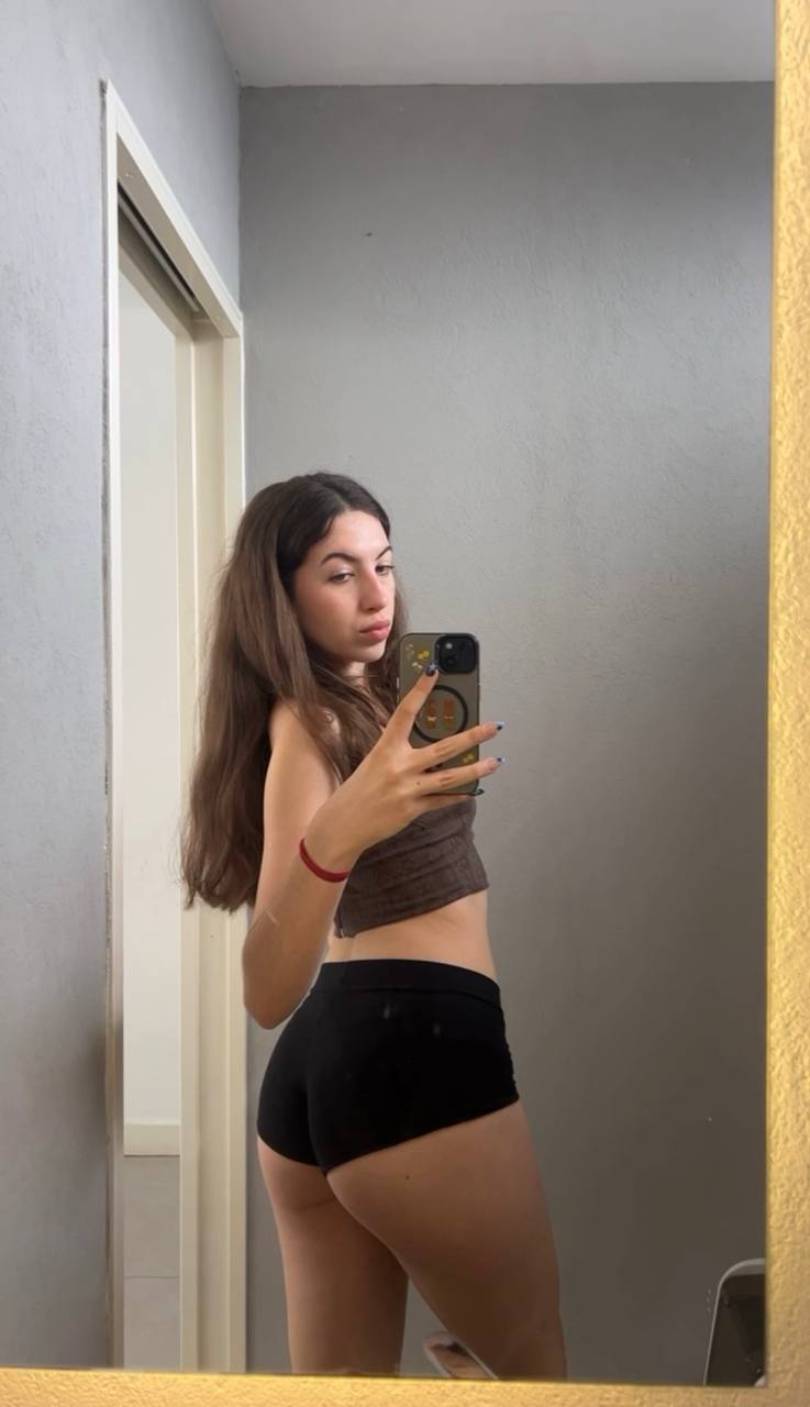 Amber in her underwear in Sao Joao de Meriti