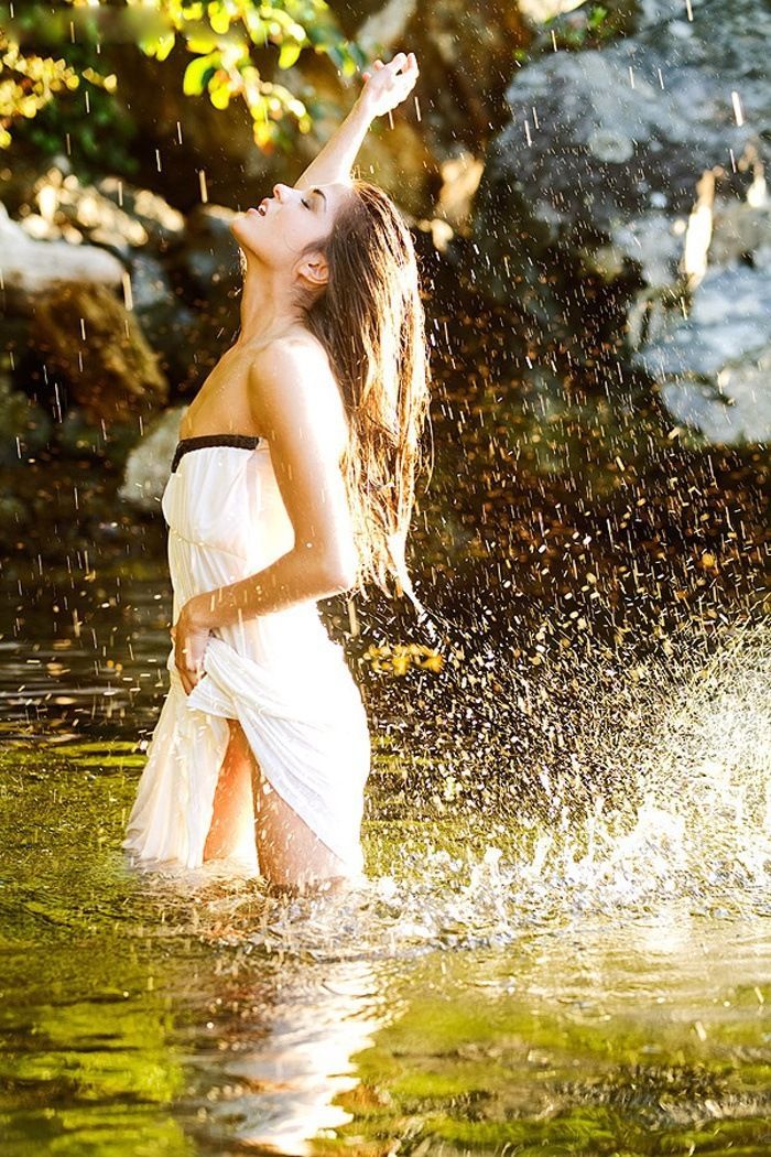 Marie Avgeropoulos in Sao Joao de Meriti